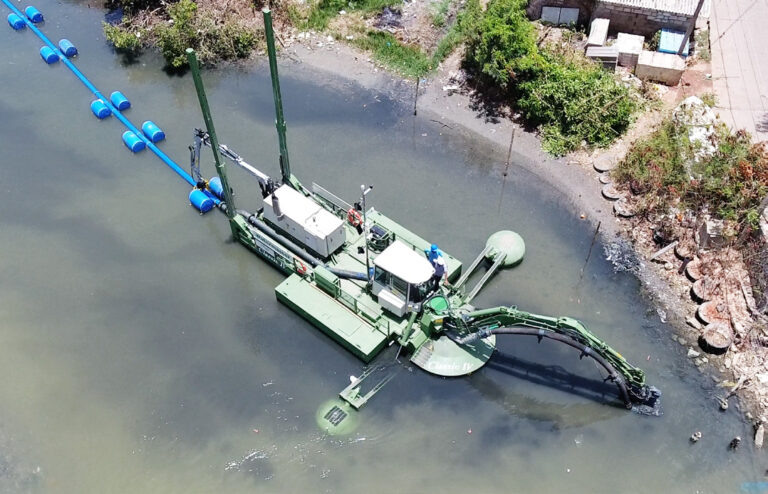 Watermaster : trabajo en aguas someras